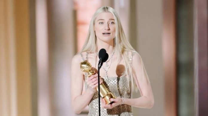 Elizabeth Debicki, Pemeran Putri Diana di The Crown Menang Golden Globe Awards 2024 