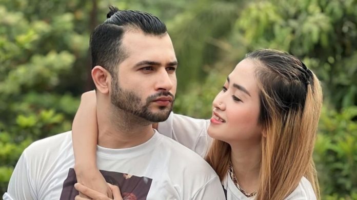 Akash Elahi Klarifikasi Usai Dituduh Jadi Penyebab Venny Albert Idap Penyakit Kelamin
