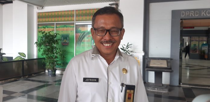 Sekretaris Daerah (Sekda) Kota Batam, Jefridin Hamid mengatakan Pemko Batam melakukan efisiensi anggaran hingga sekitar Rp60 miliar. (uly)