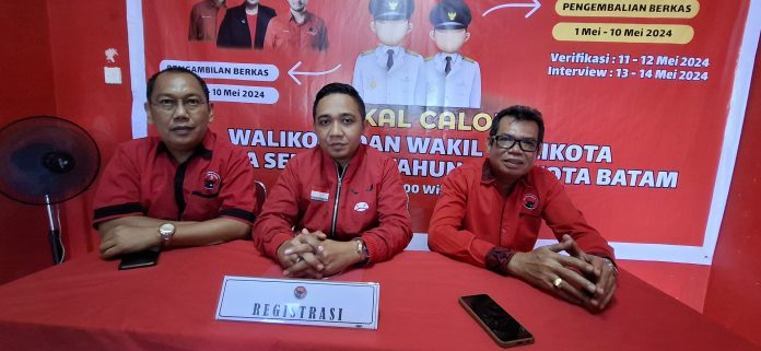 Dewan Pimpinan Cabang (DPC) Partai Demokrasi Indonesia Perjuangan (PDIP) Kota Batam secara resmi mengumumkan hasil pleno kepala daerah bakal calon walikota dan wakil wali kota Batam. Ada 8 tokoh, terdiri dari kader internal dan eksternal. (Roma Uly Sianturi)