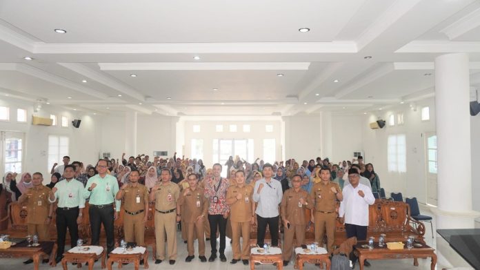 Kantor Otoritas Jasa Keuangan (OJK) Provinsi Kepulauan Riau berupaya meningkatkan indeks literasi dan inklusi keuangan bagi pelaku UMKM di Kabupaten Karimun. Melalui kegiatan pertemuan bisnis (business matching). (IST)