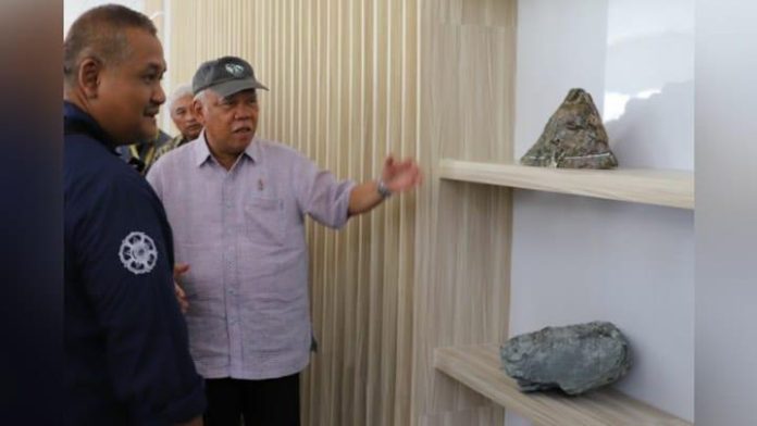 Saat Menteri Basuki Terisak Kenang Jadi Mahasiswa 50 Tahun Silam