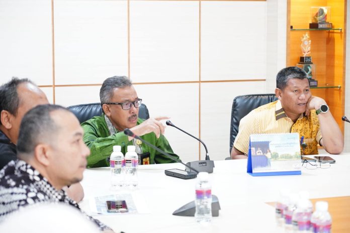 Pemko Batam Alokasikan Anggaran BTT untuk Penanganan Longsor TPU Sei Panas - Media Center