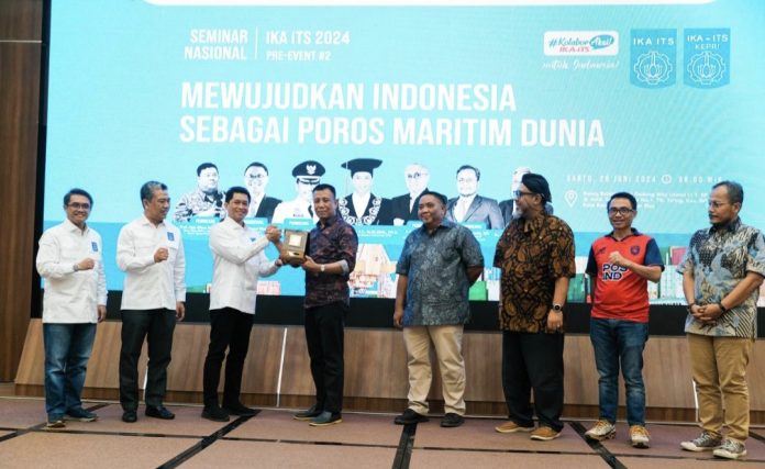 mewakili Kepala BP Batam, H. Muhammad Rudi saat menghadiri pelaksanaan Seminar Nasional 