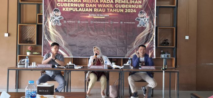 Ketua Divisi Sosialisasi, Pendidikam Pemilih, Partisipasi Masyarakat dan Sumber Daya Manusia, Jernih Millyati Siregar mengatakan Progres Pencocokan dan Penelitian (Coklit) dalam pelaksanaan Pemilihan Umum (Pemilu) di Provinsi Kepulauan Riau (Kepri) sudah mencapai 97,35 persen atau mencapai 1.536.529 dari total pemilih 1.551.939. (uly)