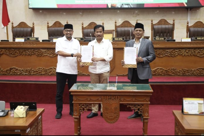Dewan Perwakilan Rakyat Daerah (DPRD) Kota Batam menggelar rapat paripurna menetapkan Peraturan Daerah (Perda) APBD Perubahan Tahun Anggaran 2024. (Setwan DPRD Batam)