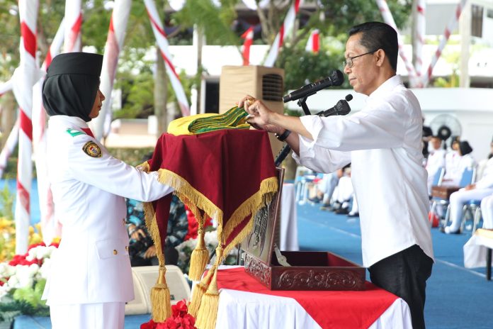 Setelah sekian lama tidak memiliki agenda dalam aktivitas di lingkungan Pemerintah Kota (Pemko) Batam, Wakil Wali Kota Batam, Amsakar Achmad akhirnya bertugas kembali. (IST)