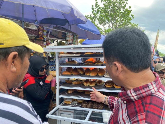 Upaya membantu pelaku usaha mikro, kecil, dan menengah (UMKM), Dinas Koperasi Usaha Kecil Menengah (Diskop UKM) Kota Batam menyiapkan dana bergulie sebesar Rp 10,5 Miliar pada 2024 ini. Dengan bunga flat sebesar 4 persen untuk di kota ini. (IST)