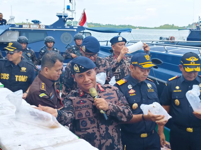 Pengawasan Sumber Daya Kelautan dan Perikanan (PSDKP) berhasil menggagalkan penyelundupan benih lobster atau benur sebanyak 795 ribu ekor senilai Rp 90 miliar di perairan Batam berhasil digagalkan. (ISTIMEWA)