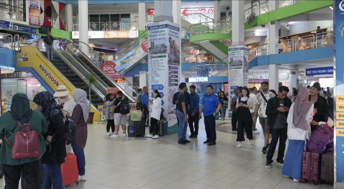 Pelabuhan Internasional Batam Center, Kota Batam, Provinsi Kepulauan Riau (Kepri) melayani sebanyak 140 trip kapal per hari selama libur Nataru. (uly)
