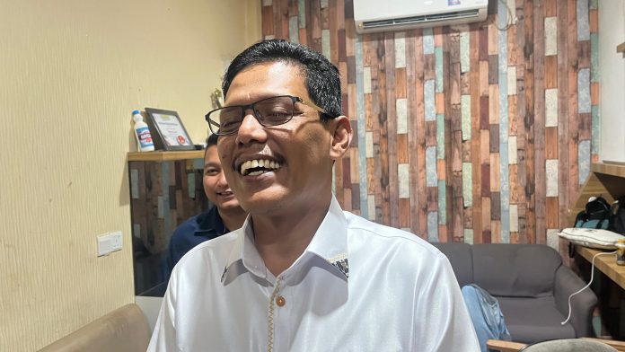 Wali Kota Batam, Muhammad Rudi berpesan kepada Calon Ketua DPRD Kota Batam Periode 2024-2029, Muhammad Kamaluddin agar tetap bersinergi bersama membangun infrastruktur Kota Batam. (uly)