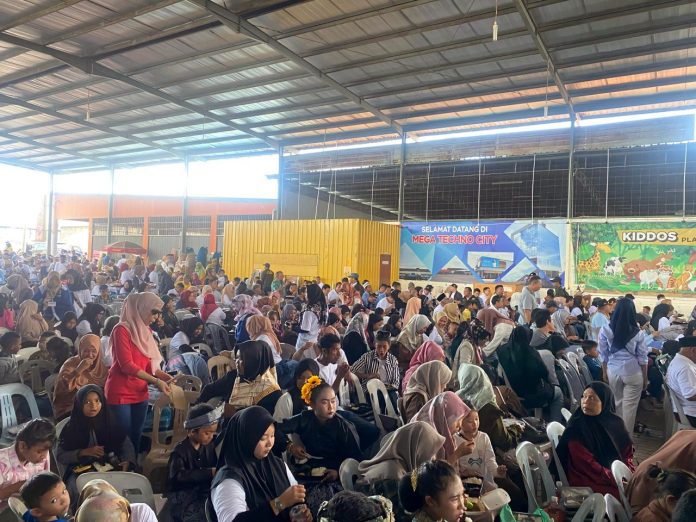 Pembina Selingsing Amsakar Achmad menghadiri peringatan Hari Lahir (Harlah) ke-7 Perkumpulan Selingsing di Mega Techno City (MTC) Nongsa, Minggu (22/9/2024). (IST)