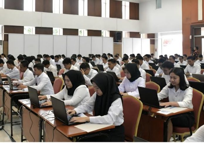 Badan Kepegawaian Negara (BKN) sedang melakukan pegelolaan nilai hasil tes kompetensi Pegawai Pemerintah dengan Perjanjian Kerja (PPPK). (ILUSTRASI)