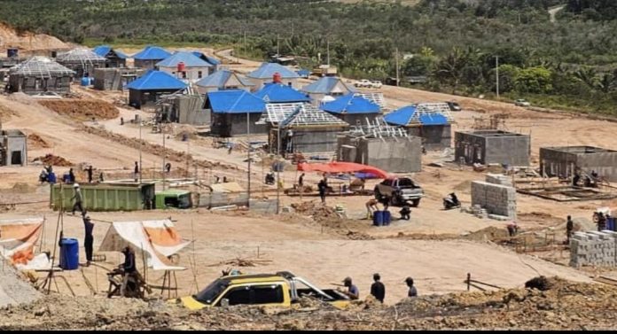 Sertifikat Hak Milik (SHM) rumah baru warga terdampak pembangunan Rempang Eco-City yang berlokasi di Tanjung Banon akhirnya terbit. (Humas BP Batam)
