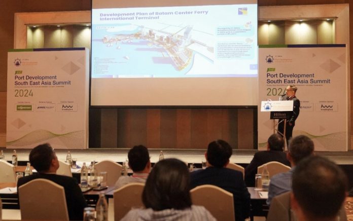 Komitmen Kepala Badan Pengusahaan (BP) Batam, Muhammad Rudi, dalam mengembangkan Terminal Umum Batu Ampar sebagai hub logistik internasional telah membuahkan hasil yang signifikan. (Humas BP Batam)