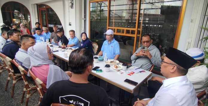 Calon Wakil Gubernur Kepri no urut 1, Nyanyang Haris Pratamura merespon apa yang menjadi keluhan dan keinginan masyarakat Pulau Rempang dan Galang terkait pembangun kawasan industri yang mengancam berpindahnya rumah penduduk dari tempat kelahirannya. (IST)