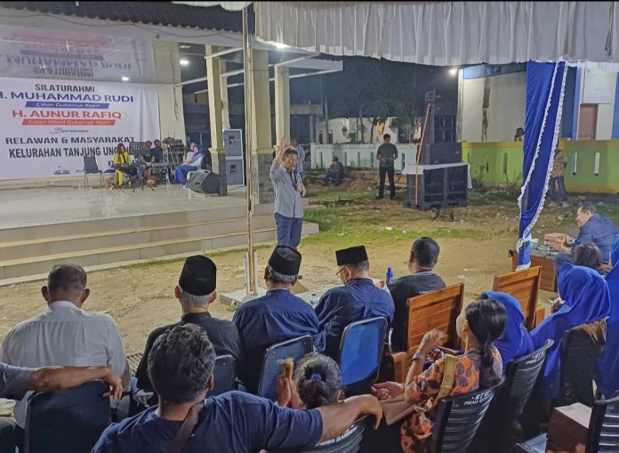 Masyarakat Kelurahan Tanjunguncang, Batuaji, Kota Batam, tak ingin berpindah pilihan ke lain hati karena sudah tahu kinerja dari calon Gubernur Kepulauan Riau (Kepri) nomor urut 2, H Muhammad Rudi (HMR). (IST)