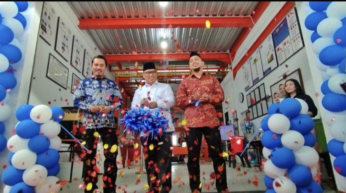 Calon Wakil Gubernur Kepri nomor urut satu Nyanyang Haris Pratamura menghadiri grand opening of Irata Training Center oleh PT Rede Inti Teknologi (RIT) di Kawasan Golden BCI Blok E2-09 Bengkong, Kota Batam, Kepulauan Riau, Kamis (10/10/2024). (IST)