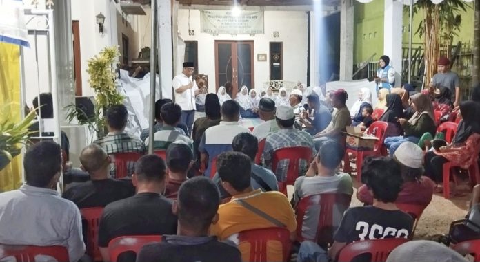 Tokoh masyarakat Kampung Belian, Firdaus menyatakan, sebagai pendukung pasangan calon (Paslon) Gubernur Kepri dan Wakil Gubernur Kepri Ansar Ahmad dan Nyanyang Haris Pratamura dan Paslon Walikota Batam Amsakar Ahmad dan Li Claudia Chandra, dirinya siap memenangkannya di Kampung Belian sebanyak 70 persen. (IST)