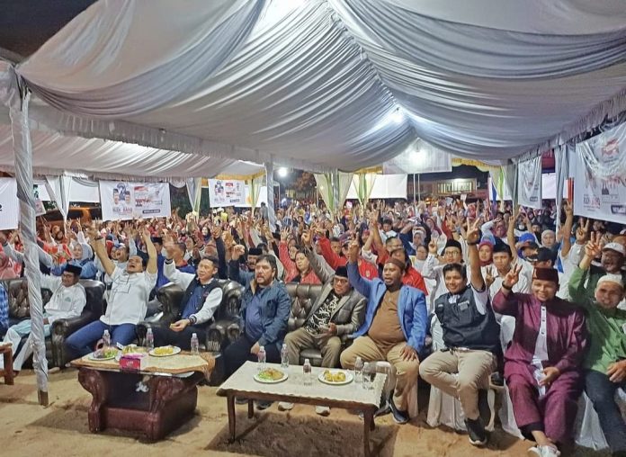 Silaturahmi dan kampanye dialogis Rudi-Rafiq di Lapangan Bola Tanjunguma, Lubukbaja, Kota Batam, Provinsi Kepri, Senin (20/10/2024). (IST)