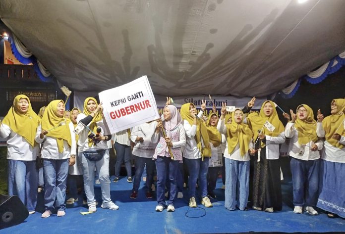 Silaturahmi dan Kampanye Dialogis Paslon Gubernur dan Wakil Gubernur Kepri, nomor urut 2, HMR dan H Aunur Rafiq (Rudi- Rafiq), di Tamanraya Tahap 3, Belian, Batamkota, Batam, Kamis (24/10/2024) malam. (IST)