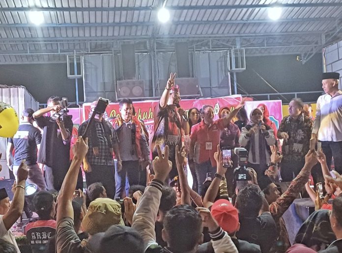 Silaturahmi dan Kampanye Dialogis Pasangan Calon (Paslon) Gubernur dan Wakil Gubernur Kepulauan Riau (Kepri), nomor urut 2, H Muhammad Rudi (HMR) dan H Aunur Rafiq, (Rudi- Rafiq), berjalan lancar dan penuh kemeriahan, Sabtu (24/10/2024) malam. (IST)