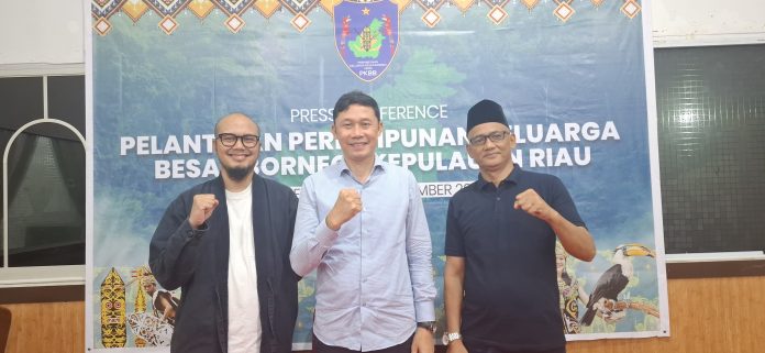 Perhimpunan Keluarga Besar Borneo (PKBB) akan menggelar pelantikan pengurus periode 2024-2029 pada Minggu (10/11/2024) mendatang di Hotel Pacific Palace Batam. (uly)