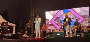 Style Voice, Penyanyi Batak yang diisi tiga orang saat di SP Plaza Batu Aji, Sabtu (16/11/2024)