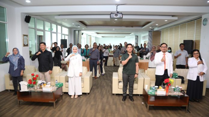 Rumah Sakit BP Batam (RSBP Batam) luncurkan sejumlah layanan baru untuk masyarakat pada Kamis (21/11/2024) di Ruang Serba Guna RSBP Batam. (Humas BP Batam)