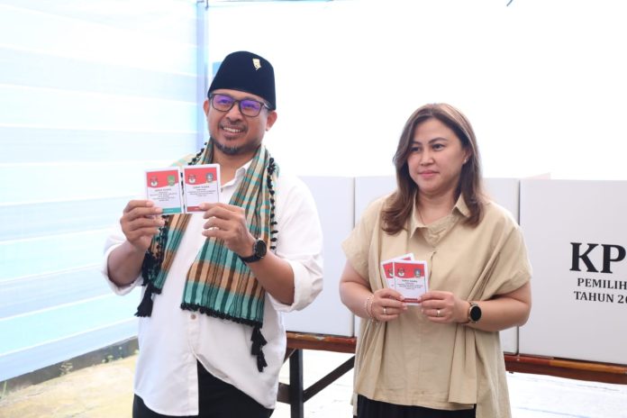 Calon Wali Kota Batam Nomor urut 1, Nuryanto bersama istri telah menyalurkan hak pilihnya di Pilkada 2024 di TPS 25 Baloi Indah sekitar pukul 09.50 WIB. (Ist)