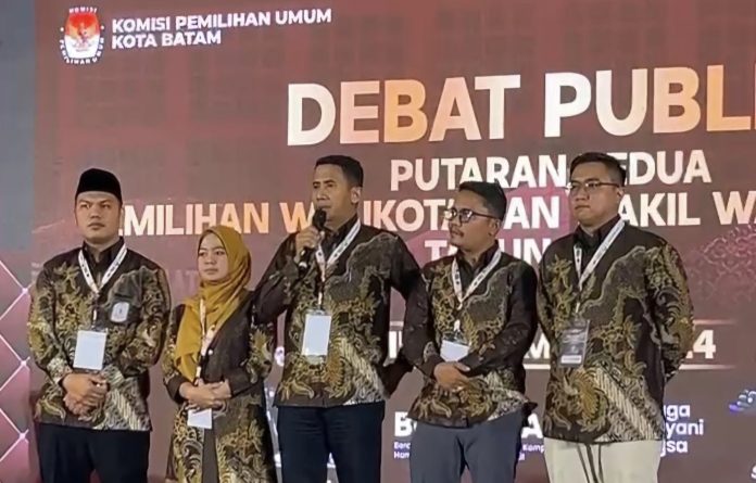 Lima unit mobil dinas yang disewa Komisi Pemilihan Umum (KPU) Kota Batam ditarik lantaran imbas efisiensi anggaran. (uly)