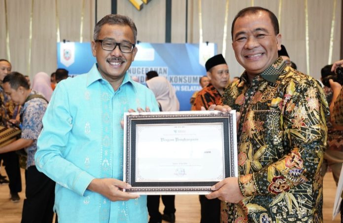 Sembilan pasar di Kota Batam, Provinsi Kepulauan Riau (Kepri) dinobatkan sebagai pasar tertib ukur. Di antaranya Pasar Angkasa Bengkong, Pasar Botania 1, Pasar Botania 2, Pasar Mega Legenda, ⁠Pasar Penuin Center, ⁠Pasar Summerland, Pasar Tiban Center, Pasar Tiban Kampung dan Pasar Victory. (Diskominfo Batam)