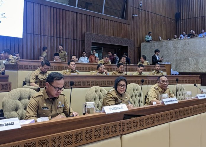 Plt Gubernur Kepulauan Riau (Kepri) Hj Marlin Agustina Rudi, menegaskan hingga saat ini, tidak ada gejolak signifikan terkait pemilihan kepala daerah di seluruh Kepri. (Ist)
