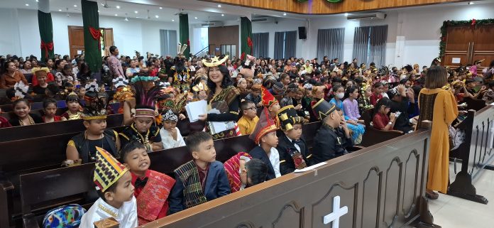 HKBP Ressort Batam Center sukses menyelenggarakan perayaan Natal Sekolah Minggu dengan konsep tematik selama 2 hari, Sabtu (7/12/2024) hingga Minggu (8/12/2024). (uly)