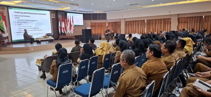 Kejaksaan Negeri (Kajari) Batam menyampaikan berbagai capaian kinerja sepanjang 2024. (uly)