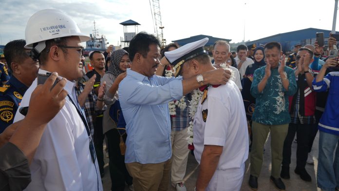 KM Kelud resmi bersandar di Terminal Bintang Sembilan Sembilan Persada, Minggu (8/12/2024) pagi. (Humas BP Batam)