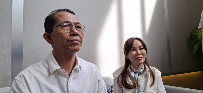 Setelah Pelantikan Walikota dan Wakil Wali Kota Batam banyak tugas yang akan dikerjakan. Demikian hal ini diungkapkan oleh Wali Kota Batam Terpilih, Amsakar Achmad. (uly)