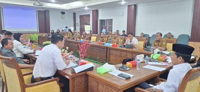 DPRD Kota Batam menggelar Rapat Dengar Pendapat Umum (RPDU) terkait LPG 3 Kg, Senin (10/2/2025). (uly)