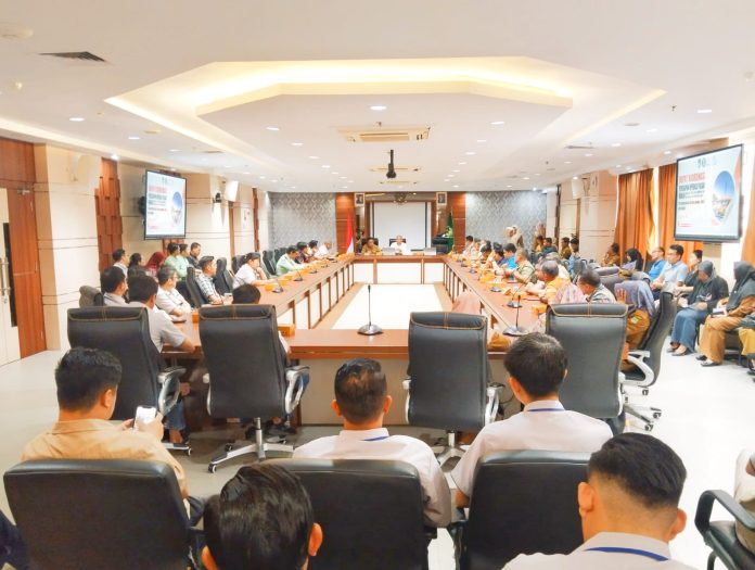 Menjelang bulan suci Ramadan dan Hari Raya Idul Fitri 1446 Hijriah, Pemerintah Kota (Pemko) Batam menggelar Operasi Pasar Murah. (Diskominfo Kota Batam)