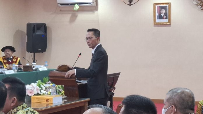 Wakil Wali Kota Batam yang juga Wali Kota Batam Terpilih Amsakar Achmad resmi menyandang gelar doktor ilmu pemerintahan. Sidang terbuka digelar di Kampus IPDN Kampus Jakarta, Cilandak, DKI Jakarta, Jumat (14/2/2025). (Istimewa)
