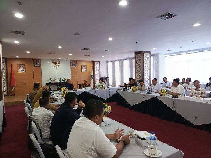 Rapat internal bersama BP Bintan, BP Tanjung Balai Karimun dan BP Tanjungpinang, di Graha Kepri, Batam, Selasa (25/2/2025) sore. (Istimewa)