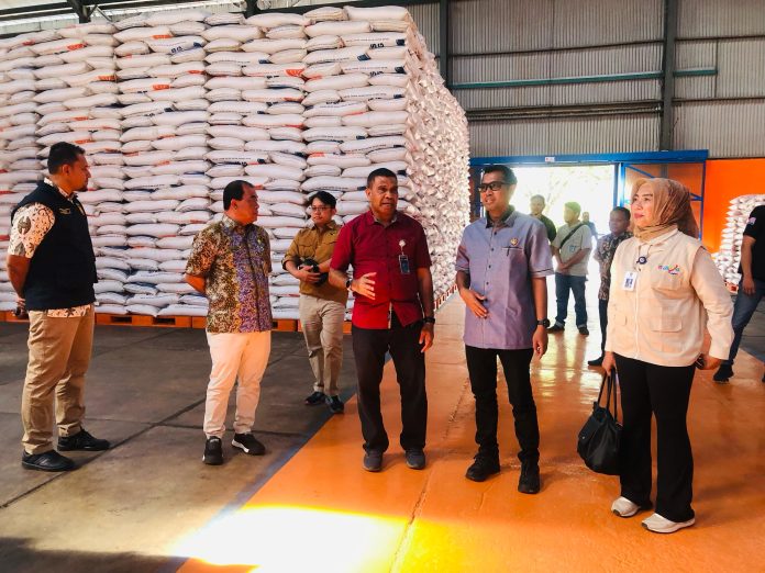 Perum Bulog Batam memastikan ketersediaan beras mencukupi untuk empat hingga lima bulan ke depan. (Istimewa)