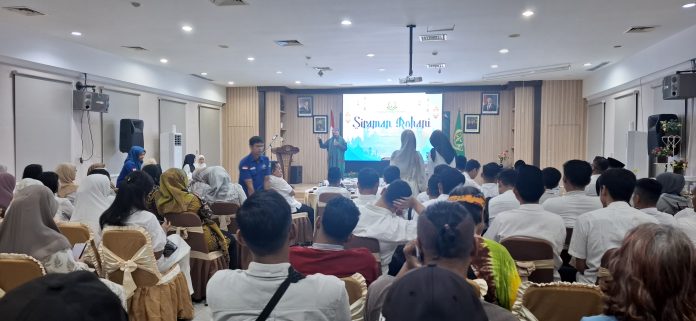 Kejari Batam menggelar acara buka puasa bersama dengan media, Senin (25/3/2025) di kantornya. (uly)