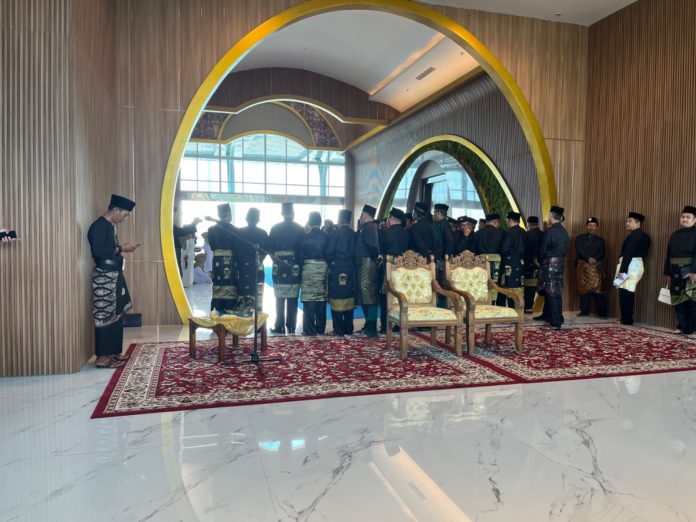 Kepulangan Wali Kota sekaligus Kepala BP Batam, Amsakar Achmad dan Wakil Wali Kota sekaligus Wakil Kepala BP Batam, Li Claudia Chandra akan disambut secara meriah di Ruang VIP Bandara Hang Nadim, Sabtu (1/3/2025). (uly)
