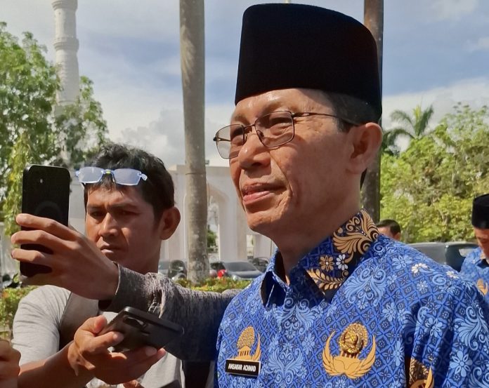 Wali Kota Batam, Amsakar Achmad mengatakan pihaknya segera melakukan restrukturisasi susunan pejabat di level dinas dan perangkat daerah. (uly)