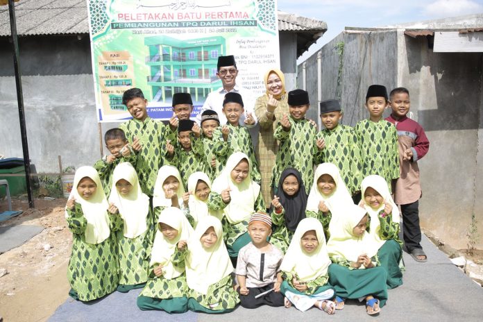 Pemko Batam berikan program gratis kuliah kepada siswa asal Batam yang berhasil masuk di 7 PTN ternama lewat jalus SNBP atau undangan. (Diskominfo Batam)