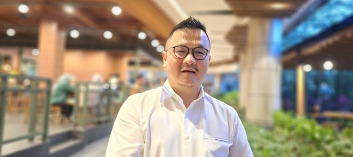 Wakil Ketua III DPRD Kota Batam, Hendra Asman membantah ada menerima teguran dari Ketua DPRD Kota Batam, Muhammad Kamaluddin terkait penyalahan tupoksi dan tugasnya. (uly)