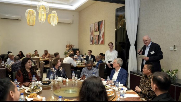 Anggota/Deputi Bidang Pelayanan Umum BP Batam, Ariastuty Sirait hadiri Networking Dinner bersama Delegasi Kementerian Negara Bagian Bremen, Jerman di Harbourbay Restaurant, Rabu (7/5/2025). (Humas BP Batam)