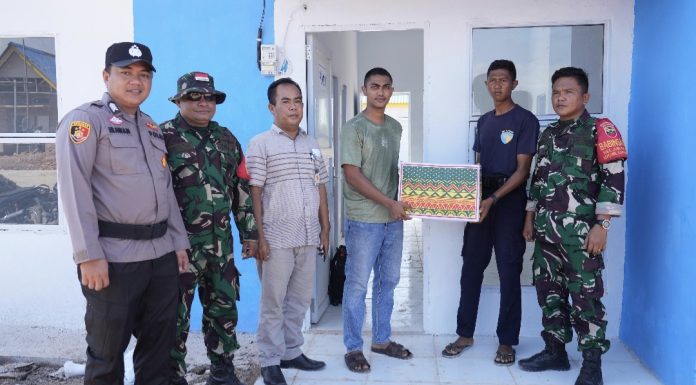 BP Batam kembali fasilitasi pergeseran terhadap tiga KK asal Rempang menuju hunian baru yang berlokasi di Tanjung Banon, Rabu (28/5/2025). (Humas BP Batam)