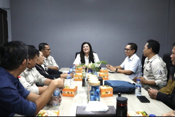 BP Batam menerima audiensi dan silaturahmi Banjarnahor Kota Batam di ruang rapat nya pada Selasa (15/7/2025). (Istimewa)